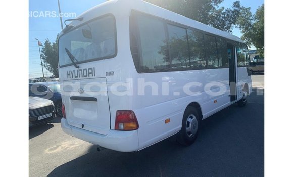 اشتري Imported Hyundai Accent أبيض سيارة في Import - Dubai في الصومال اشتري Imported Hyundai Accent أبيض سيارة في Import - Dubai في الصومال