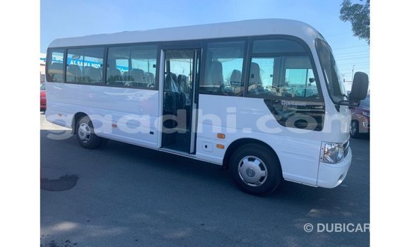 اشتري Imported Hyundai Accent أبيض سيارة في Import - Dubai في الصومال اشتري Imported Hyundai Accent أبيض سيارة في Import - Dubai في الصومال