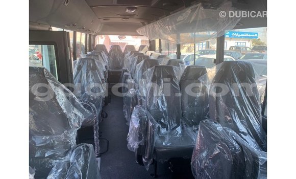 اشتري Imported Hyundai Accent أبيض سيارة في Import - Dubai في الصومال اشتري Imported Hyundai Accent أبيض سيارة في Import - Dubai في الصومال