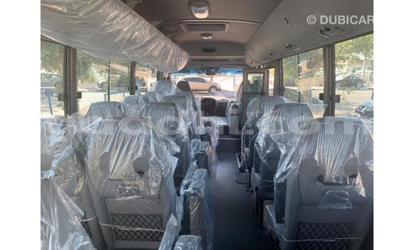 اشتري Imported Hyundai Accent أبيض سيارة في Import - Dubai في الصومال اشتري Imported Hyundai Accent أبيض سيارة في Import - Dubai في الصومال