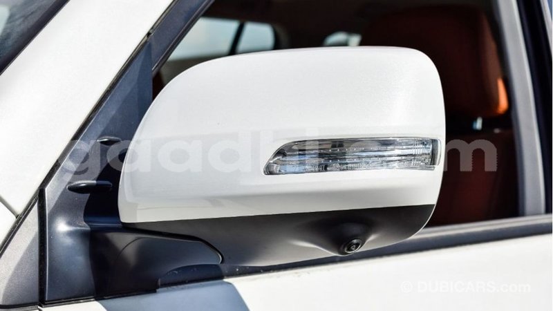 Big with watermark toyota land cruiser somalia import dubai 3464