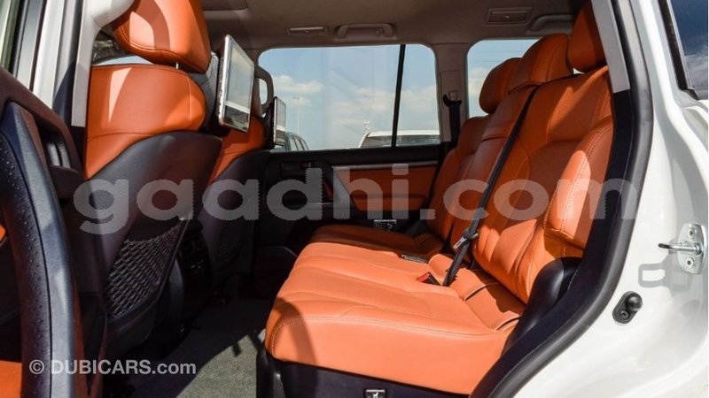 Big with watermark toyota land cruiser somalia import dubai 3464