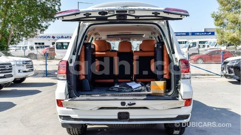 Big with watermark toyota land cruiser somalia import dubai 3464