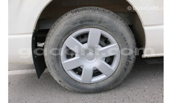 Nunua Imported Toyota Hiace Nyeupe Gari ndani ya Import - Dubai nchini Somalia Nunua Imported Toyota Hiace Nyeupe Gari ndani ya Import - Dubai nchini Somalia
