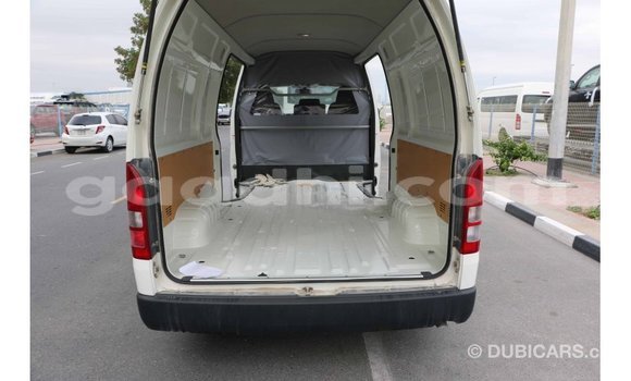 Nunua Imported Toyota Hiace Nyeupe Gari ndani ya Import - Dubai nchini Somalia Nunua Imported Toyota Hiace Nyeupe Gari ndani ya Import - Dubai nchini Somalia