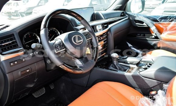 اشتري Imported Lexus LX أبيض سيارة في Import - Dubai في الصومال اشتري Imported Lexus LX أبيض سيارة في Import - Dubai في الصومال