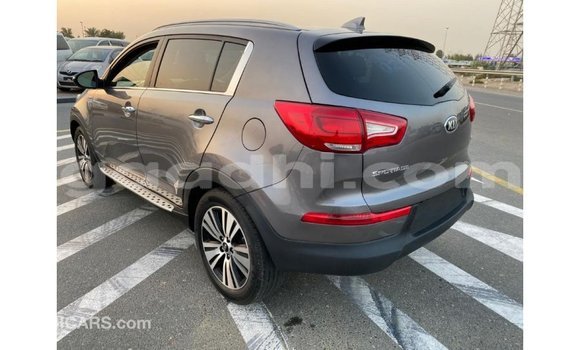 ይግዙ Imported Kia Sportage ሌላ መኪና በ Import - Dubai በ ሶማሊያ ይግዙ Imported Kia Sportage ሌላ መኪና በ Import - Dubai በ ሶማሊያ