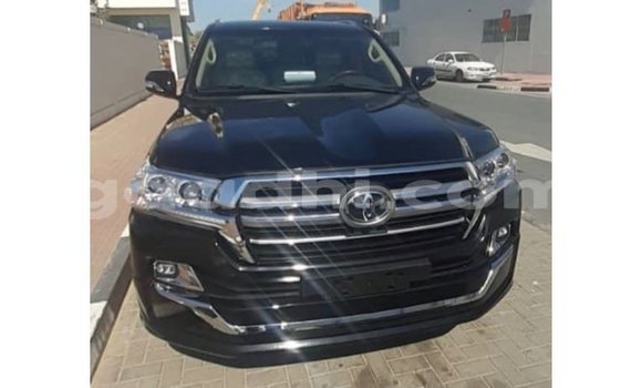 Imported Toyota Land Cruiser Black Makiinaa iti Import - Dubai keessatti Somalia keessatti Imported Toyota Land Cruiser Black Makiinaa iti Import - Dubai keessatti Somalia keessatti