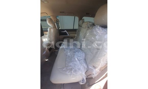 Imported Toyota Land Cruiser Black Makiinaa iti Import - Dubai keessatti Somalia keessatti Imported Toyota Land Cruiser Black Makiinaa iti Import - Dubai keessatti Somalia keessatti
