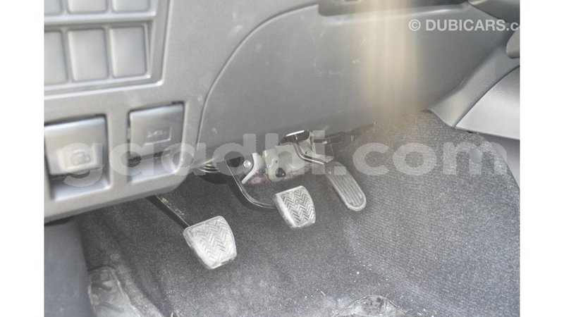 Big with watermark toyota hilux somalia import dubai 3492