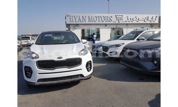 Acheter Import Voiture Kia Sportage Blanc à Import - Dubai, Somalie Acheter Import Voiture Kia Sportage Blanc à Import - Dubai, Somalie