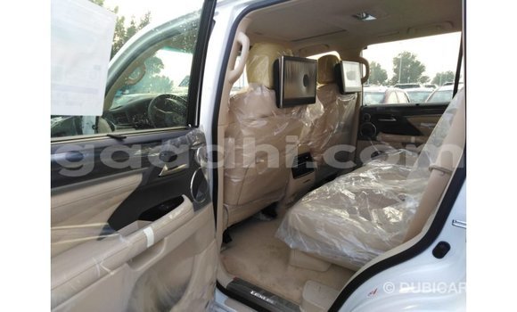 Acheter Import Voiture Lexus LX Blanc à Import - Dubai, Somalie Acheter Import Voiture Lexus LX Blanc à Import - Dubai, Somalie