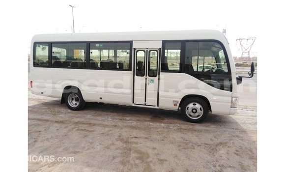 اشتري Imported Toyota Coaster أبيض سيارة في Import - Dubai في الصومال اشتري Imported Toyota Coaster أبيض سيارة في Import - Dubai في الصومال