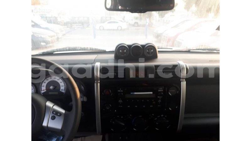 Big with watermark toyota fj cruiser somalia import dubai 3516