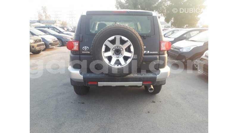 Big with watermark toyota fj cruiser somalia import dubai 3516