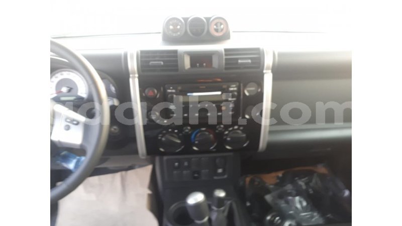 Big with watermark toyota fj cruiser somalia import dubai 3516