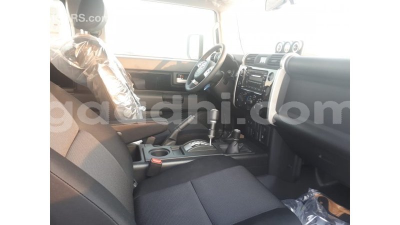 Big with watermark toyota fj cruiser somalia import dubai 3516