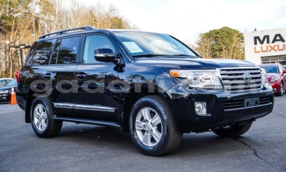 Buy Used Toyota Land Cruiser Black Car in Afgooye in Somalia Buy Used Toyota Land Cruiser Black Car in Afgooye in Somalia