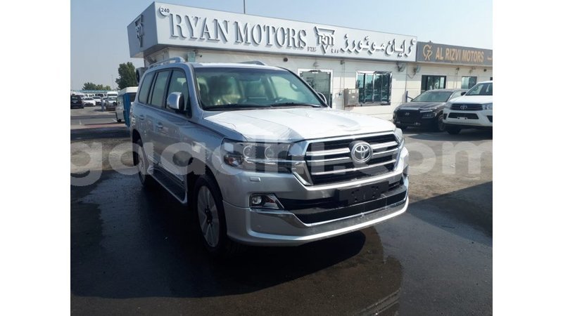 Big with watermark toyota land cruiser somalia import dubai 3518