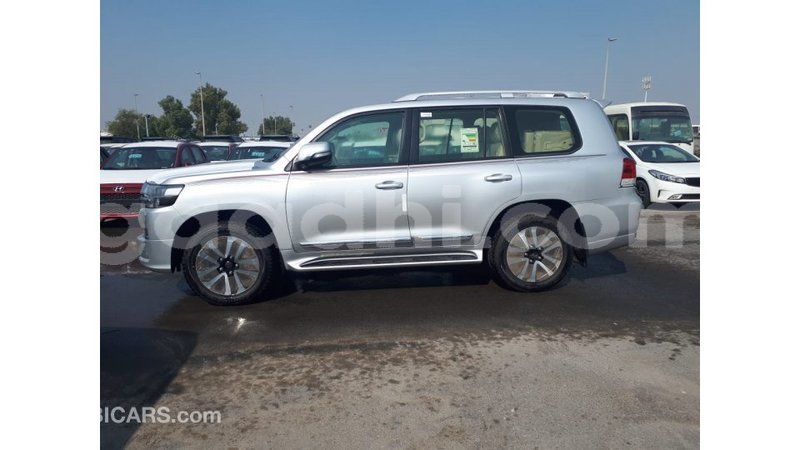 Big with watermark toyota land cruiser somalia import dubai 3518