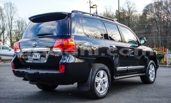Buy Used Toyota Land Cruiser Black Car in Afgooye in Somalia Buy Used Toyota Land Cruiser Black Car in Afgooye in Somalia