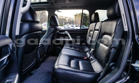 Buy Used Toyota Land Cruiser Black Car in Afgooye in Somalia Buy Used Toyota Land Cruiser Black Car in Afgooye in Somalia