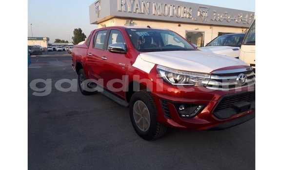 Acheter Import Voiture Toyota Hilux Rouge à Import - Dubai, Somalie Acheter Import Voiture Toyota Hilux Rouge à Import - Dubai, Somalie