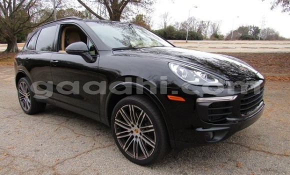 Buy Used Porsche Cayenne Black Car in Dhusa Marreb in Galgudug