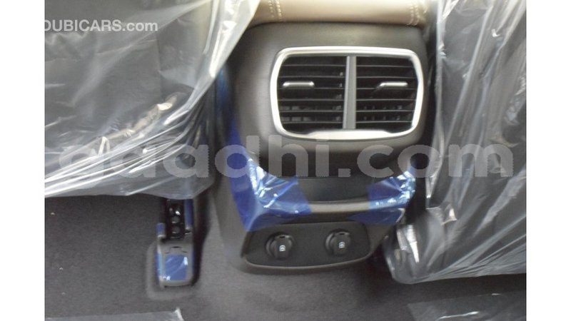 Big with watermark hyundai santa fe somalia import dubai 3523