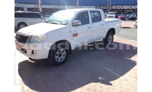 Buy Import Toyota Hilux White Car in Import - Dubai in Somalia Buy Import Toyota Hilux White Car in Import - Dubai in Somalia