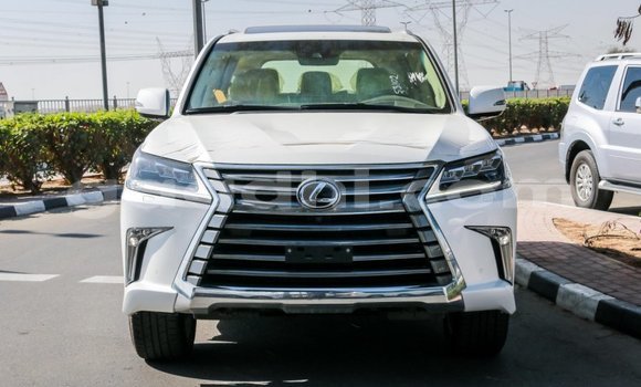 Buy Used Lexus LX White Car in Mogadishu in Somalia