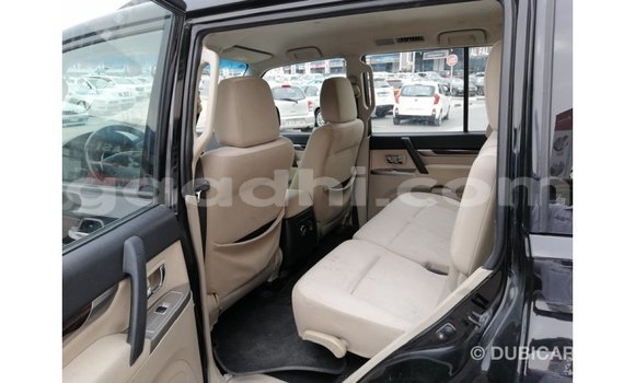 Buy Import Mitsubishi Pajero Black Car in Import - Dubai in Somalia Buy Import Mitsubishi Pajero Black Car in Import - Dubai in Somalia