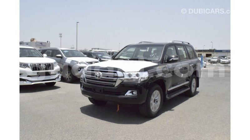 Big with watermark toyota land cruiser somalia import dubai 3537