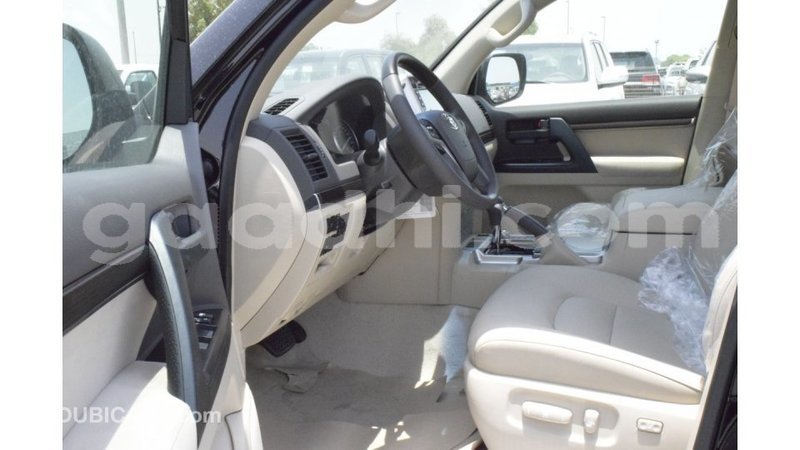 Big with watermark toyota land cruiser somalia import dubai 3537