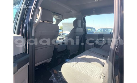 اشتري Imported Ford Club Wagon أسود سيارة في Import - Dubai في الصومال اشتري Imported Ford Club Wagon أسود سيارة في Import - Dubai في الصومال