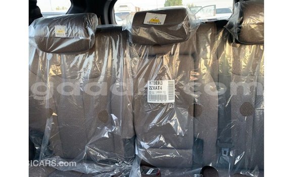 اشتري Imported Hyundai Santa Fe بنى سيارة في Import - Dubai في الصومال اشتري Imported Hyundai Santa Fe بنى سيارة في Import - Dubai في الصومال