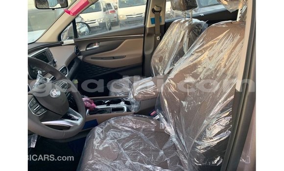 اشتري Imported Hyundai Santa Fe بنى سيارة في Import - Dubai في الصومال اشتري Imported Hyundai Santa Fe بنى سيارة في Import - Dubai في الصومال