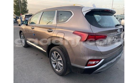 اشتري Imported Hyundai Santa Fe بنى سيارة في Import - Dubai في الصومال اشتري Imported Hyundai Santa Fe بنى سيارة في Import - Dubai في الصومال