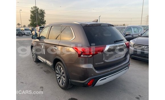 Imported Mitsubishi Outlander Brown Makiinaa iti Import - Dubai keessatti Somalia keessatti Imported Mitsubishi Outlander Brown Makiinaa iti Import - Dubai keessatti Somalia keessatti