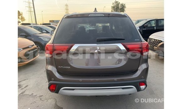 Imported Mitsubishi Outlander Brown Makiinaa iti Import - Dubai keessatti Somalia keessatti Imported Mitsubishi Outlander Brown Makiinaa iti Import - Dubai keessatti Somalia keessatti
