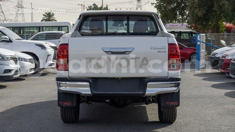 Big with watermark toyota hilux somalia import dubai 3553