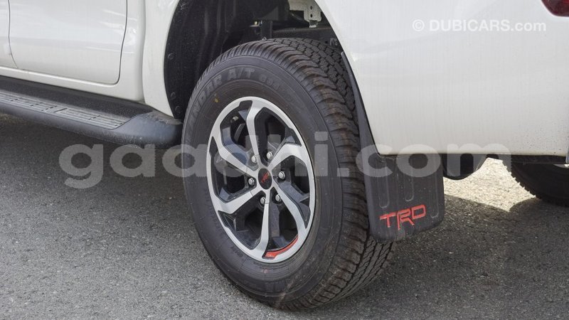 Big with watermark toyota hilux somalia import dubai 3553