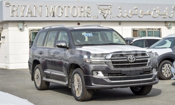 اشتري Imported Toyota Land Cruiser آخر سيارة في Import - Dubai في الصومال اشتري Imported Toyota Land Cruiser آخر سيارة في Import - Dubai في الصومال
