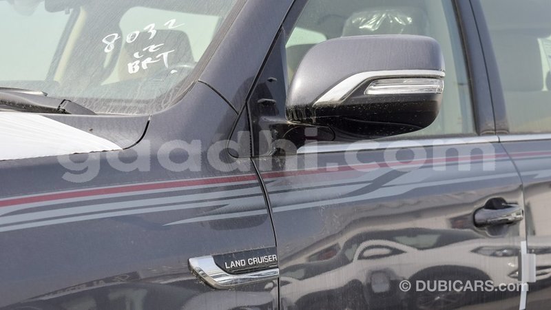 Big with watermark toyota land cruiser somalia import dubai 3554