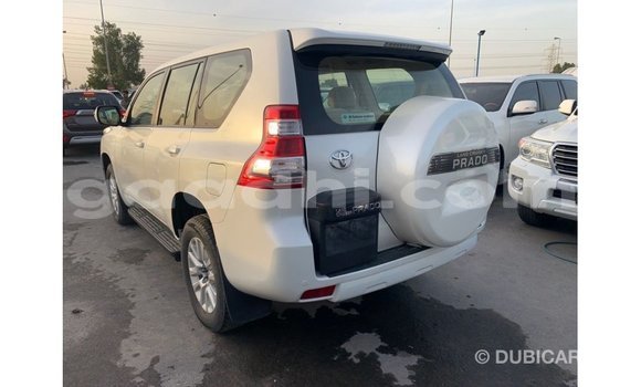 Imported Toyota Prado White Makiinaa iti Import - Dubai keessatti Somalia keessatti Imported Toyota Prado White Makiinaa iti Import - Dubai keessatti Somalia keessatti