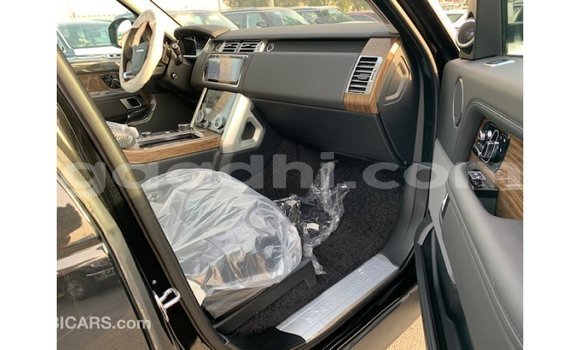 Imported Land Rover Range Rover Black Makiinaa iti Import - Dubai keessatti Somalia keessatti Imported Land Rover Range Rover Black Makiinaa iti Import - Dubai keessatti Somalia keessatti