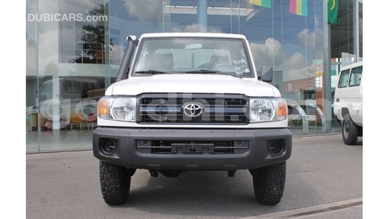 Big with watermark toyota land cruiser somalia import dubai 3562