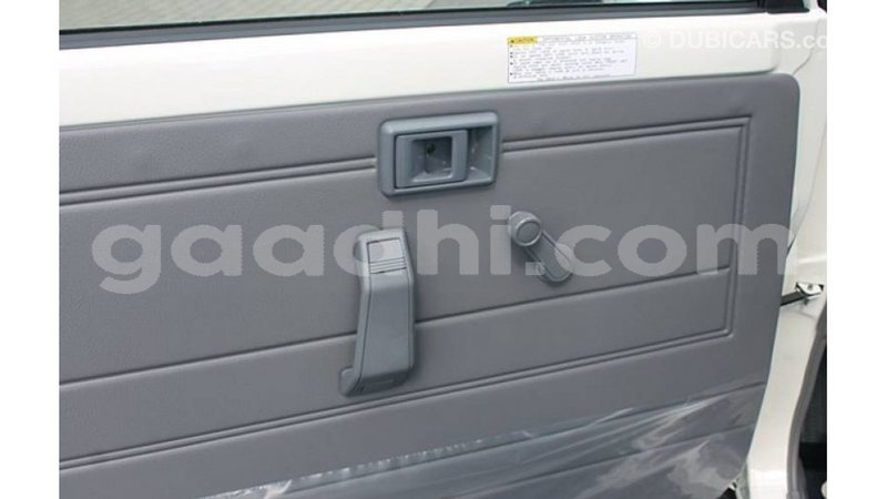 Big with watermark toyota land cruiser somalia import dubai 3562