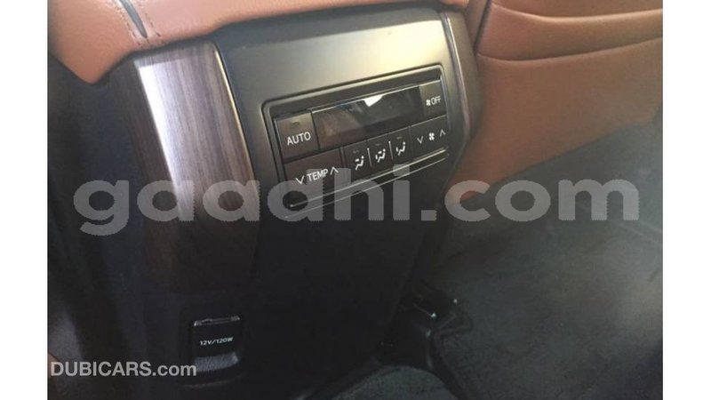 Big with watermark toyota prado somalia import dubai 3563