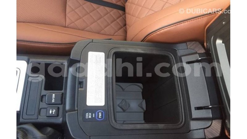 Big with watermark toyota prado somalia import dubai 3563